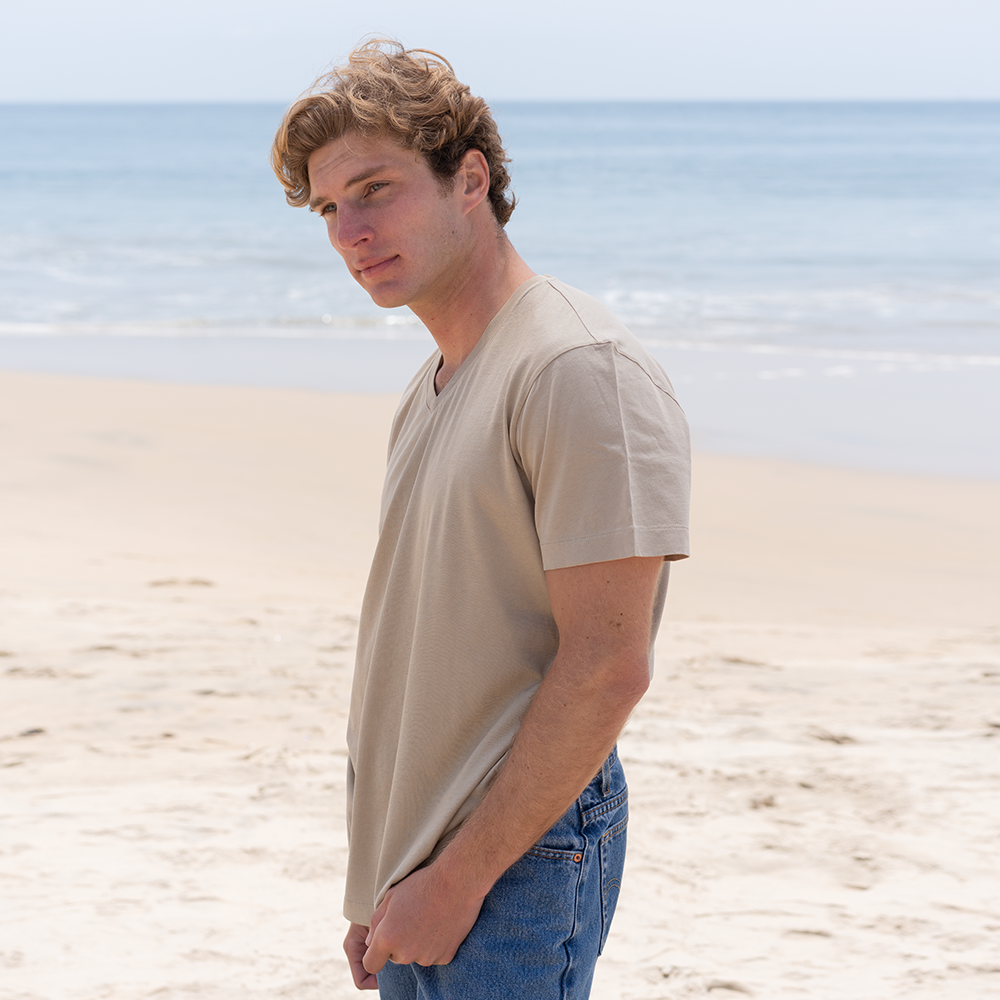 #color_sand organic cotton V-Neck t-shirt