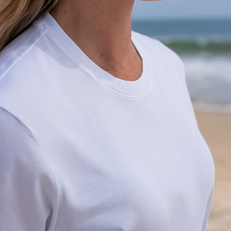 #color_white Womens Box Tee Close