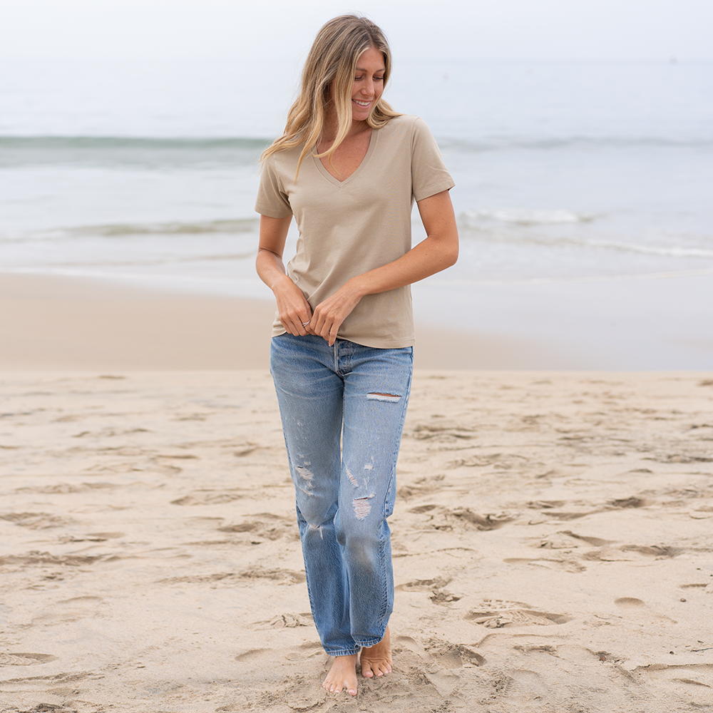 #color_sand organic cotton V-Neck t-shirt full-view