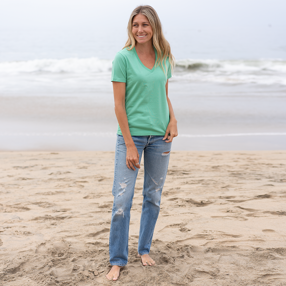 #color_light-green organic cotton V-Neck t-shirt Full-view