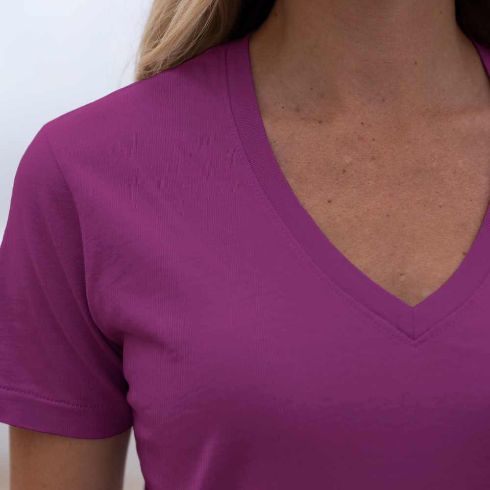 #color_plum organic cotton t-shirt Close Up