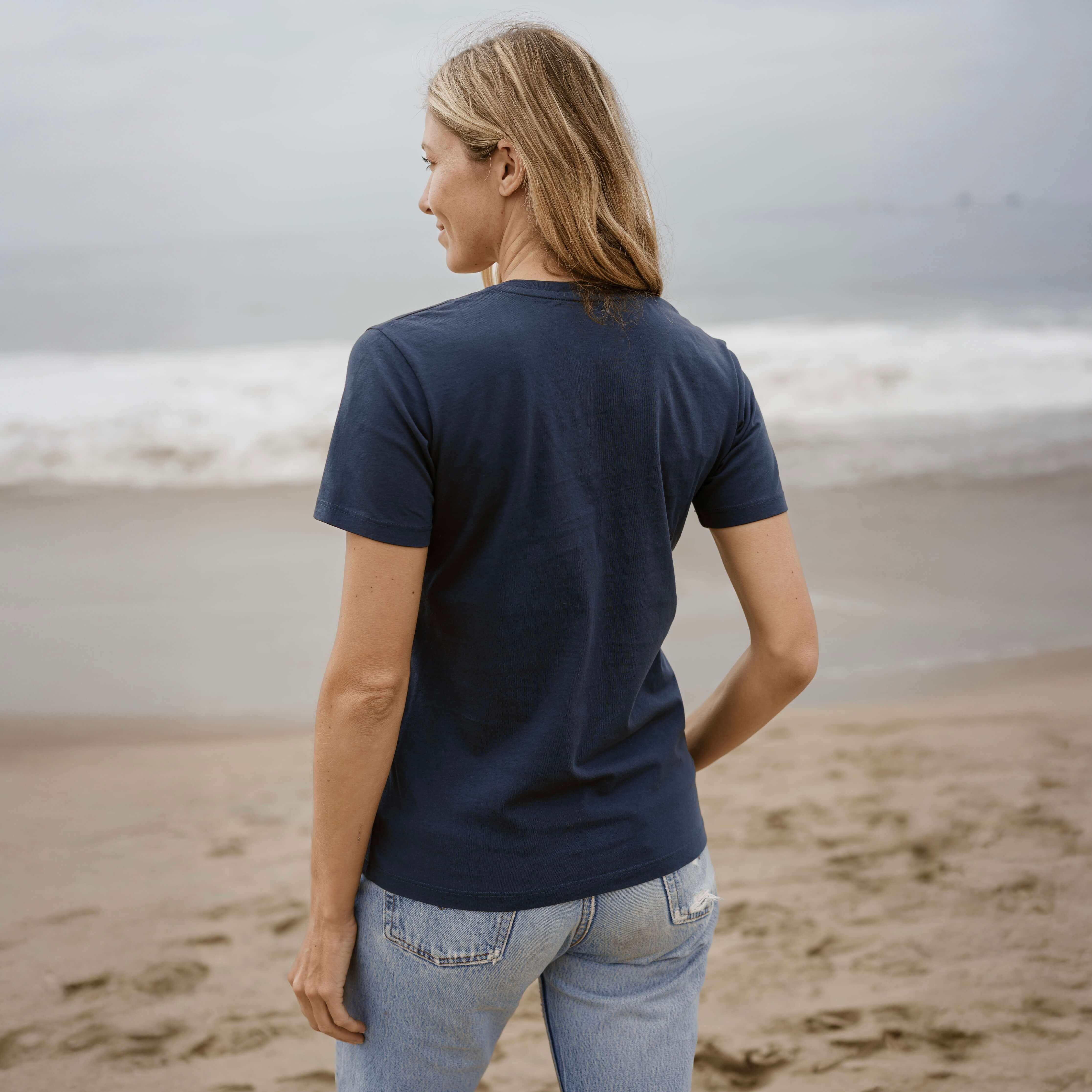 #color_navy-blue organic cotton t-shirt back