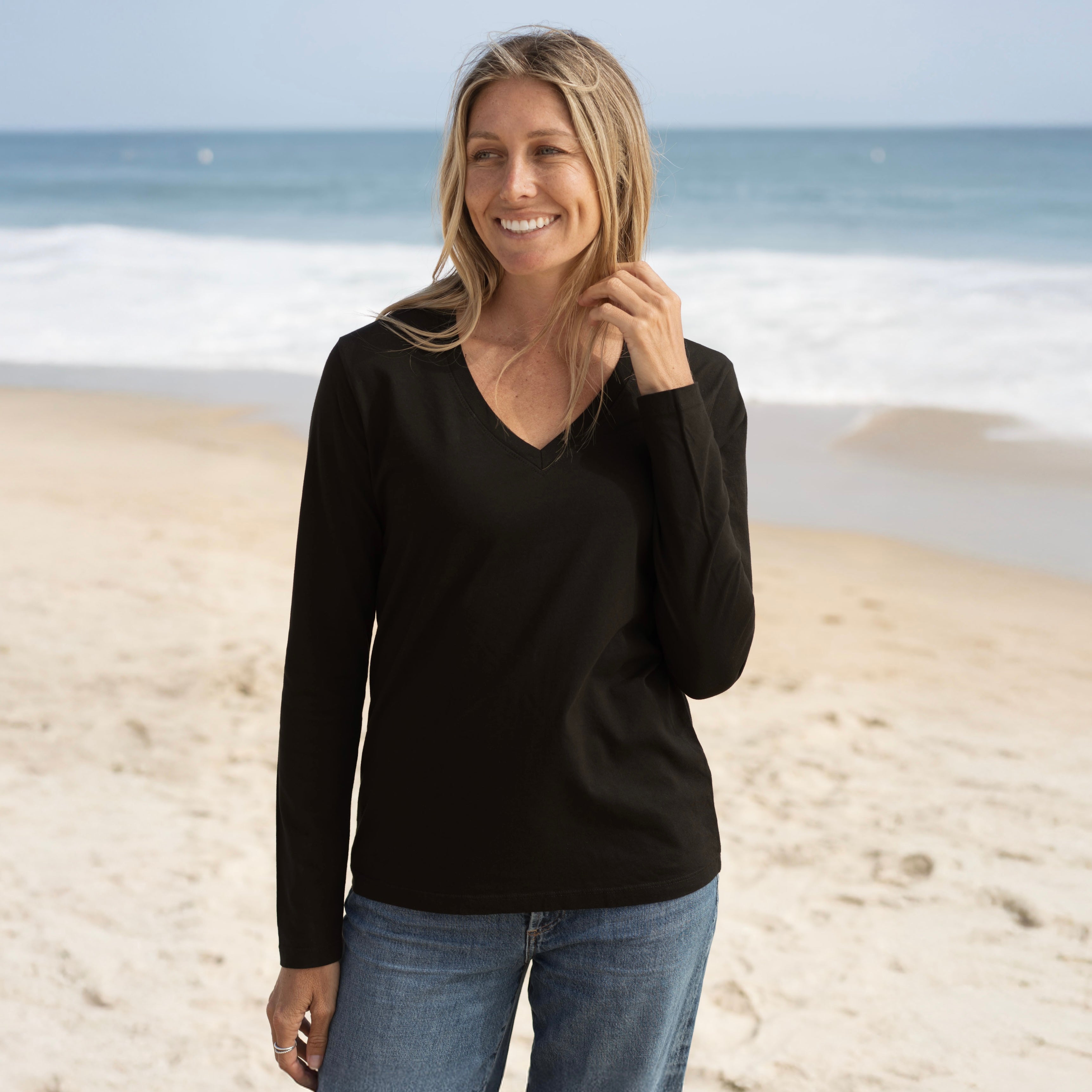 #color_black Womens Long Sleeve V Neck