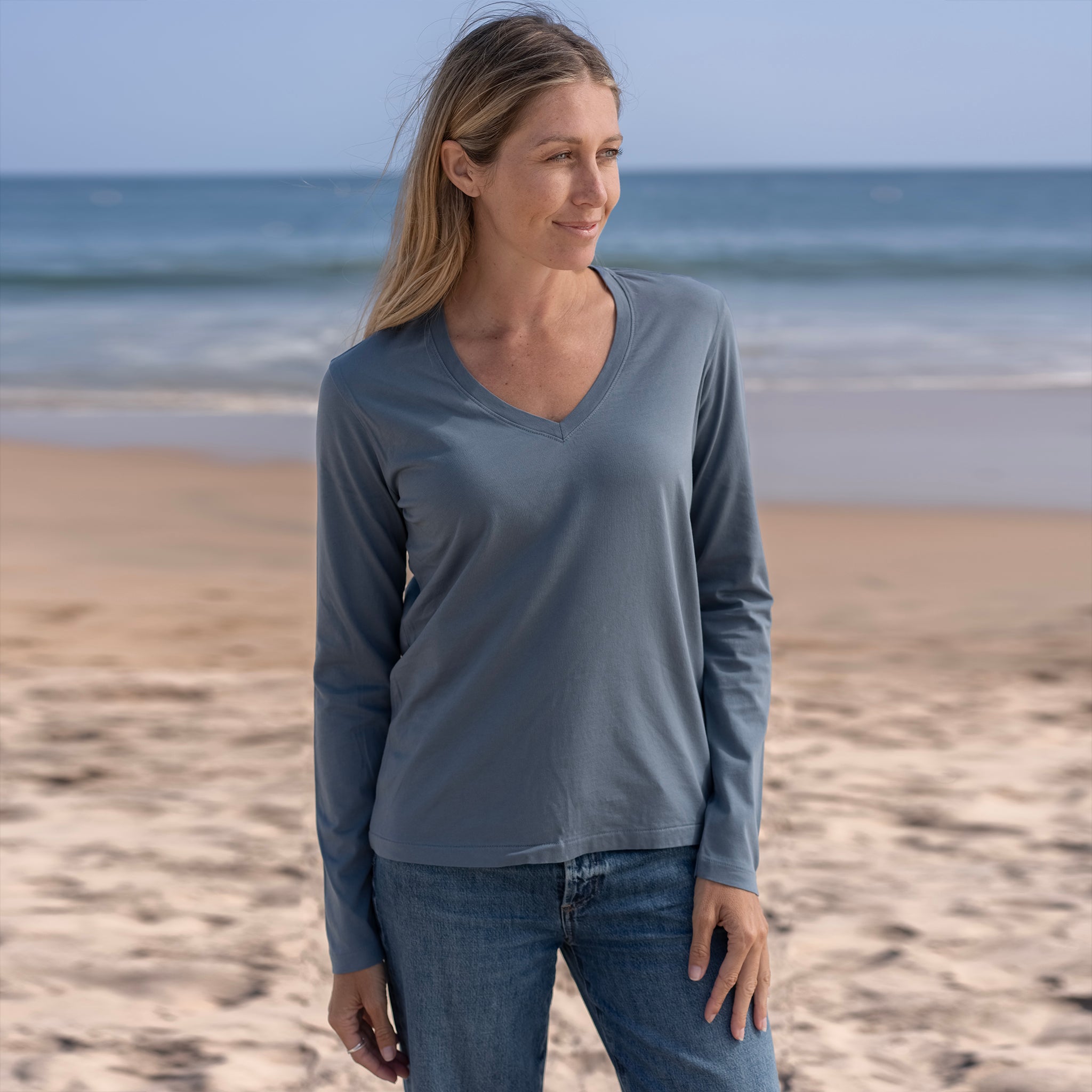 #color_dusk-blue Womens Long Sleeve V Neck
