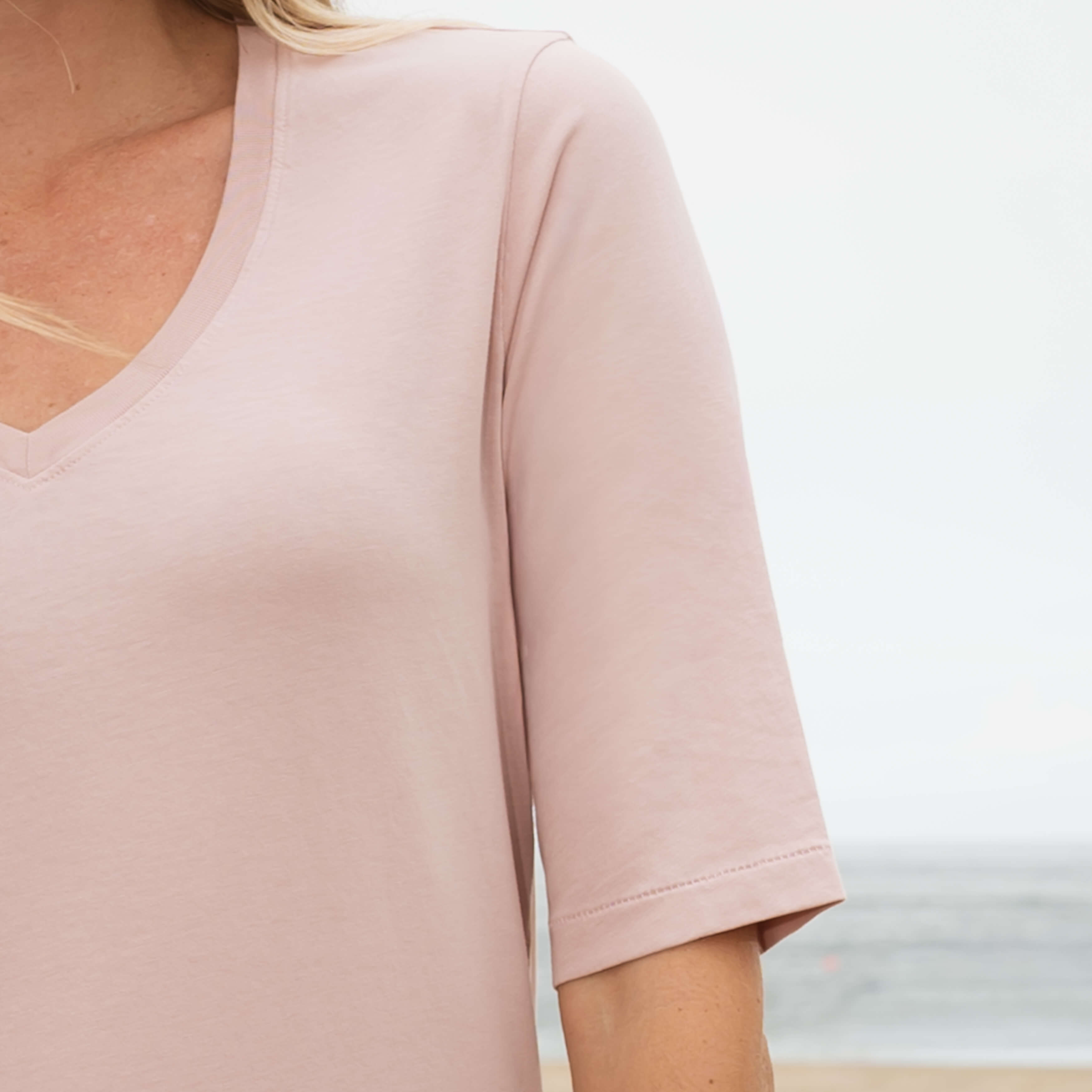 #color_blush Elbow Sleeve V-Neck Side