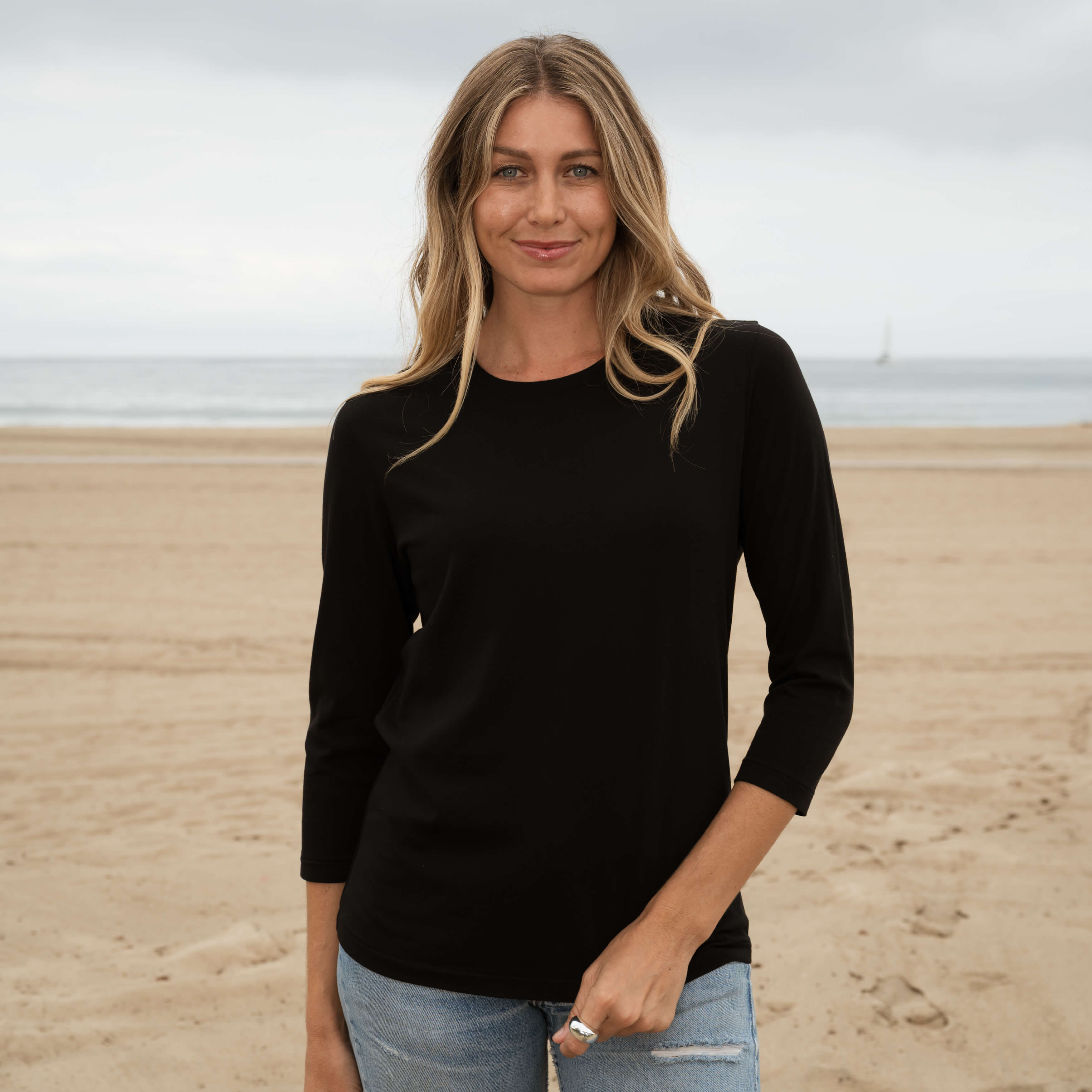 #color_black Elbow Sleeve V-Neck