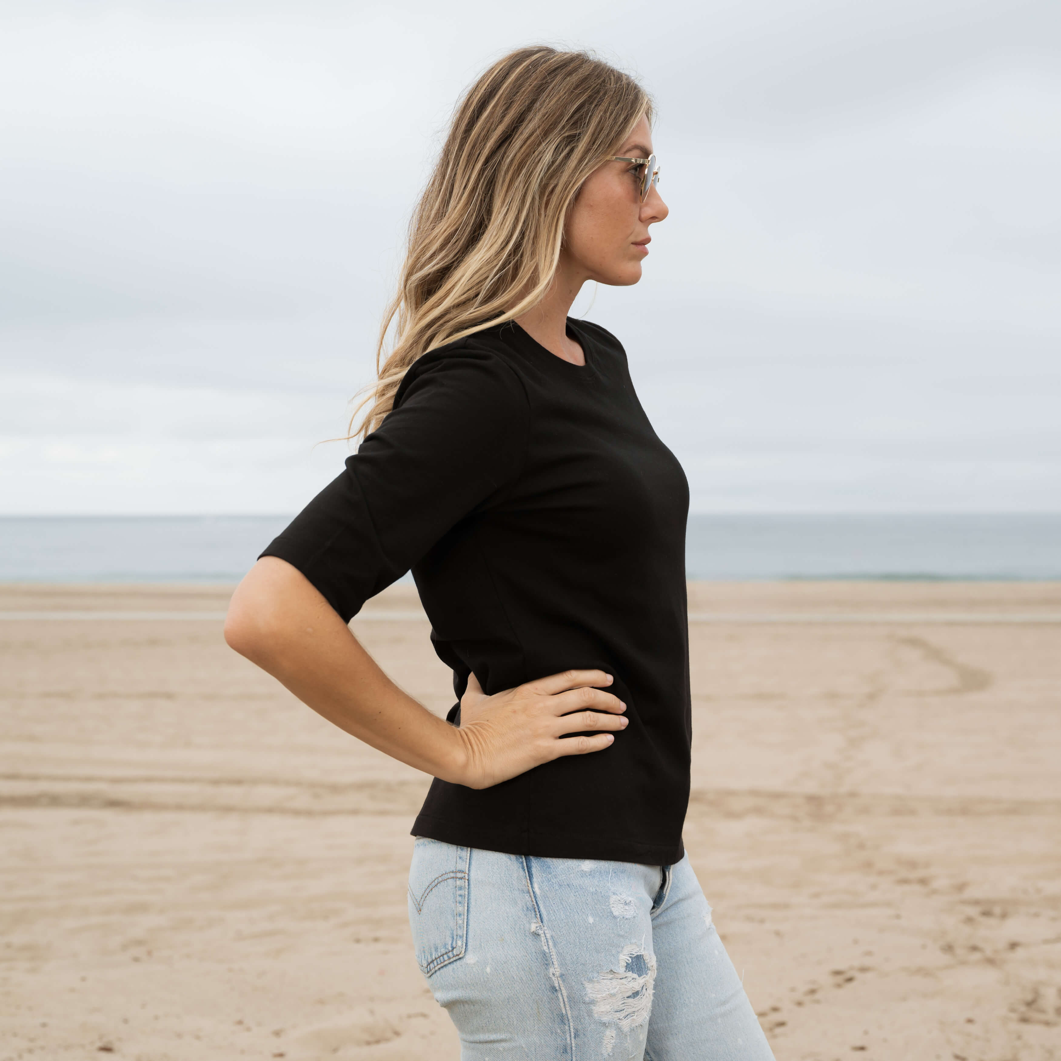 #color_black Heavyweight Crew Neck Side