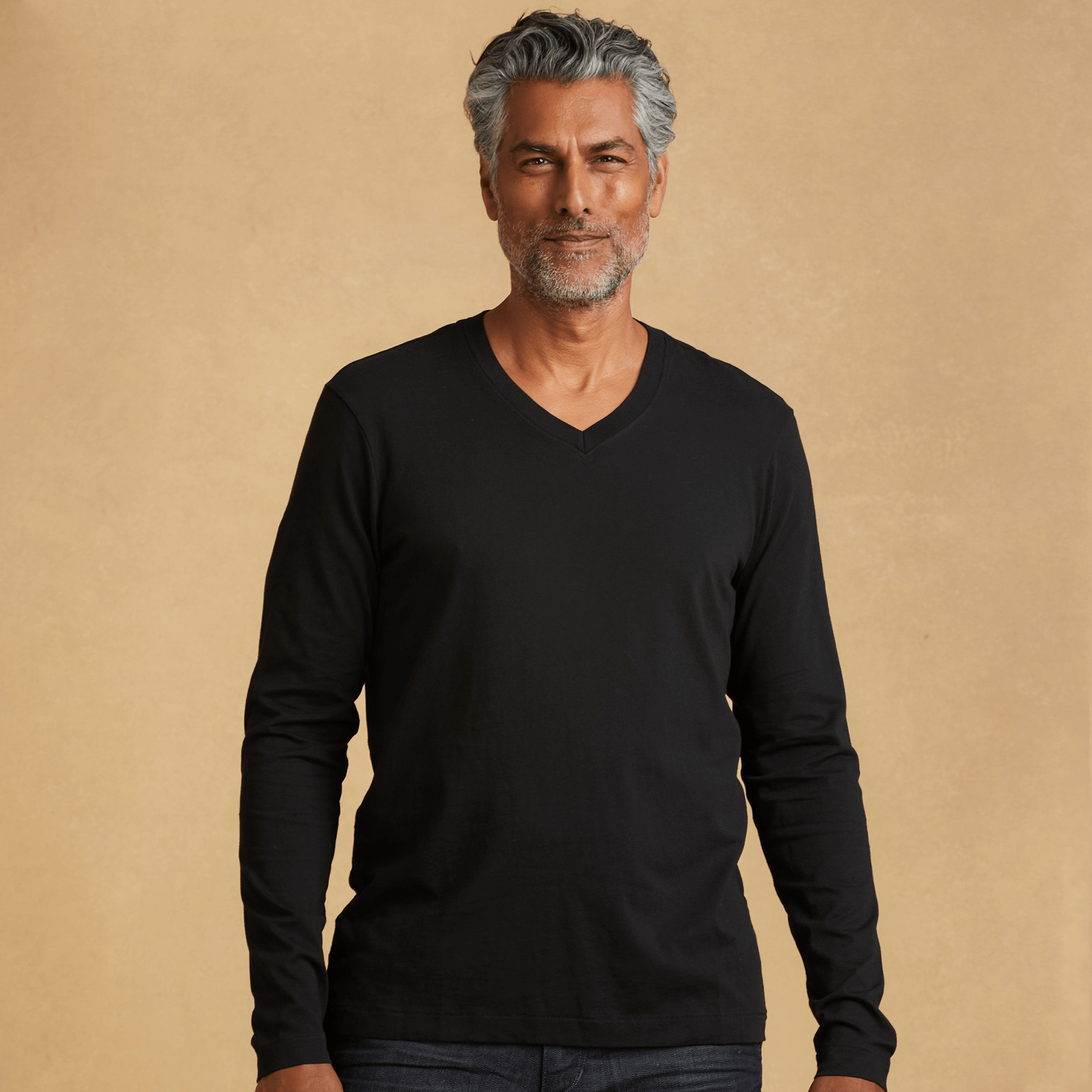 Black v neck t shirt best sale full sleeve