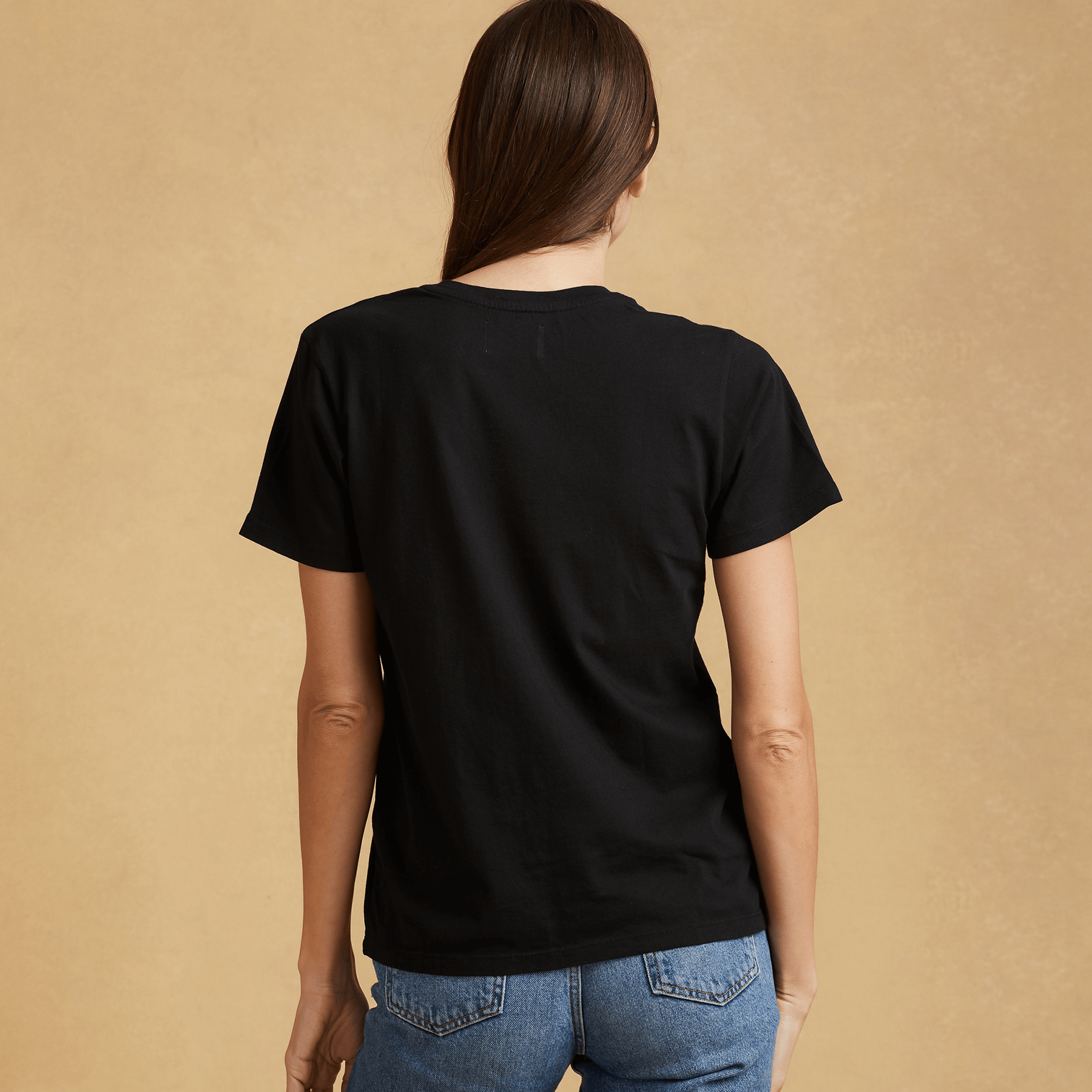 #color_black organic cotton V-Neck t-shirt 