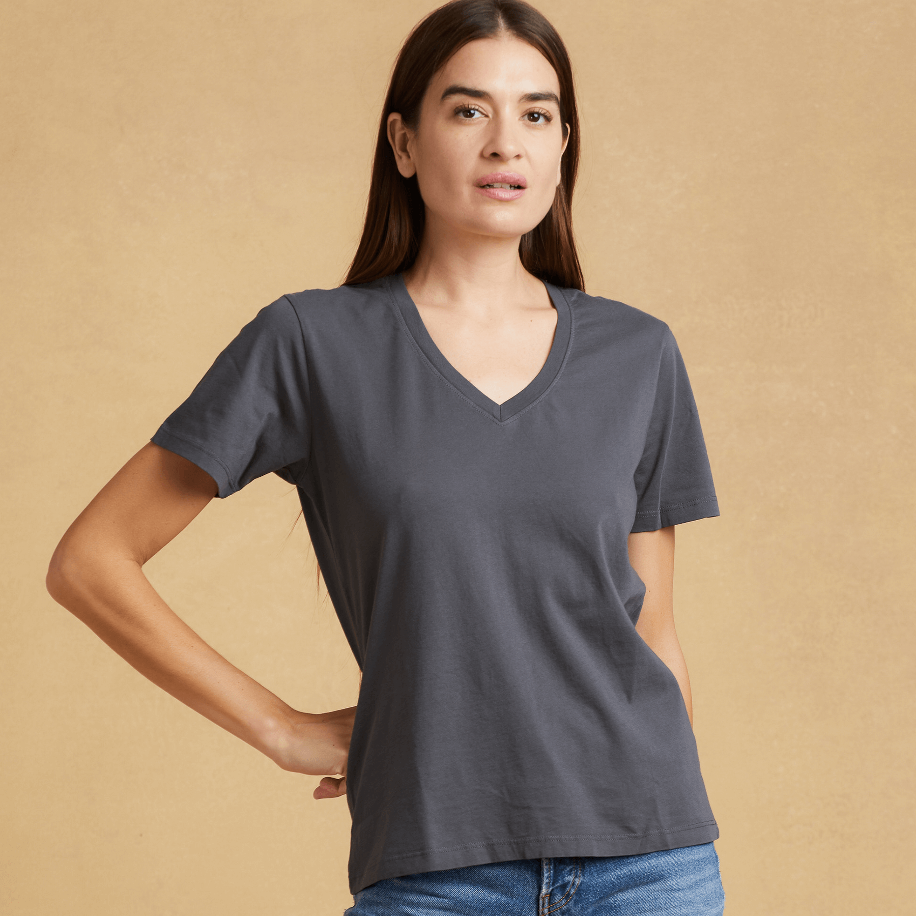 #color_dark-grey organic cotton V-Neck t-shirt