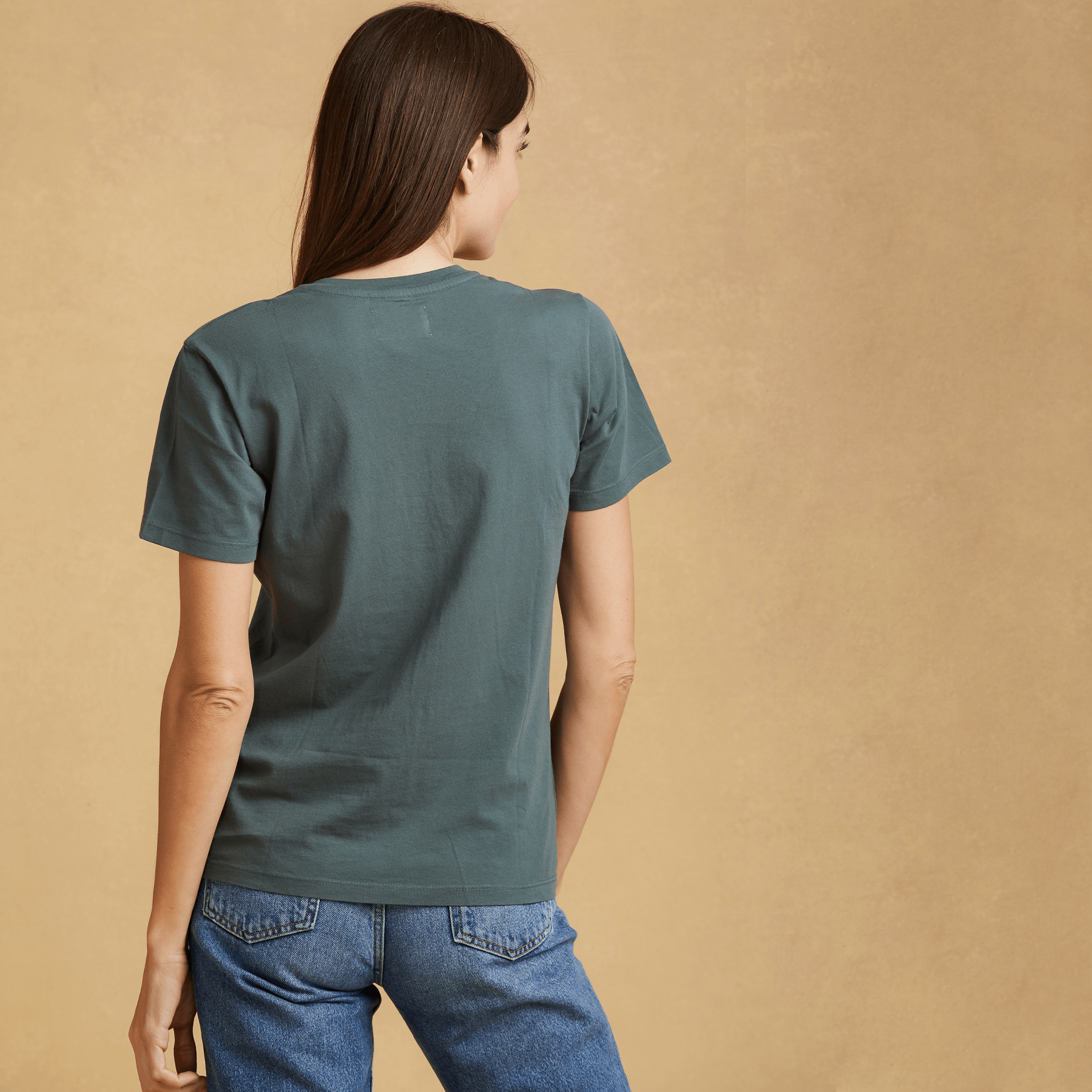 #color_forest-green organic cotton V-Neck t-shirt 