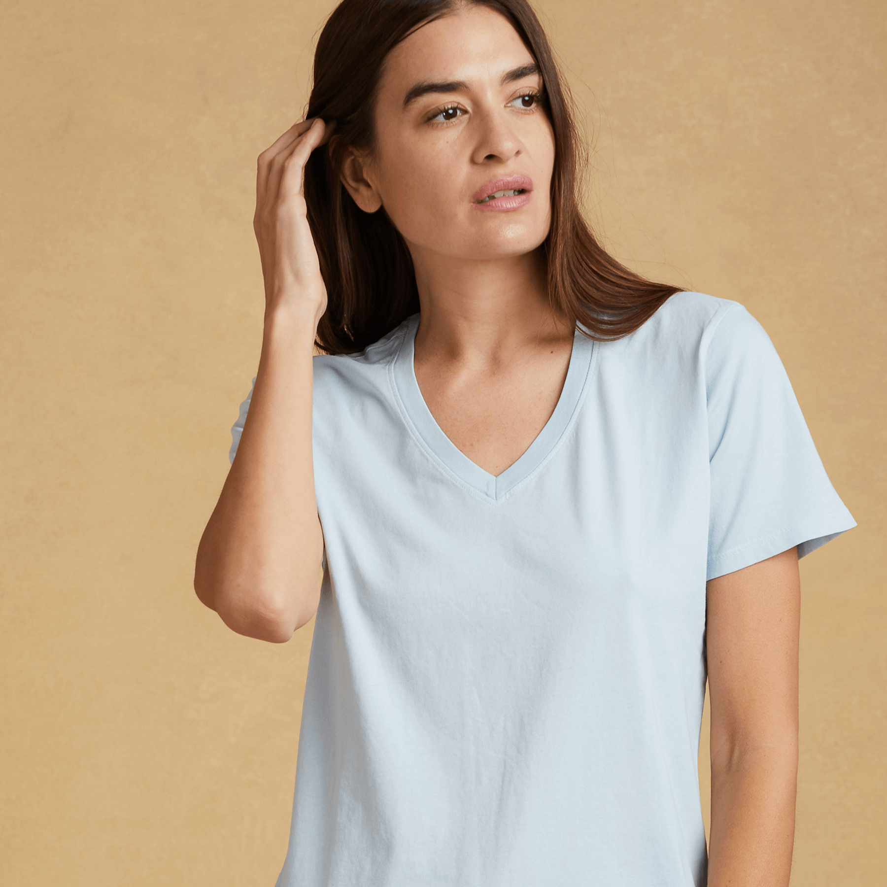 #color_sky-blue organic cotton V-Neck t-shirt 