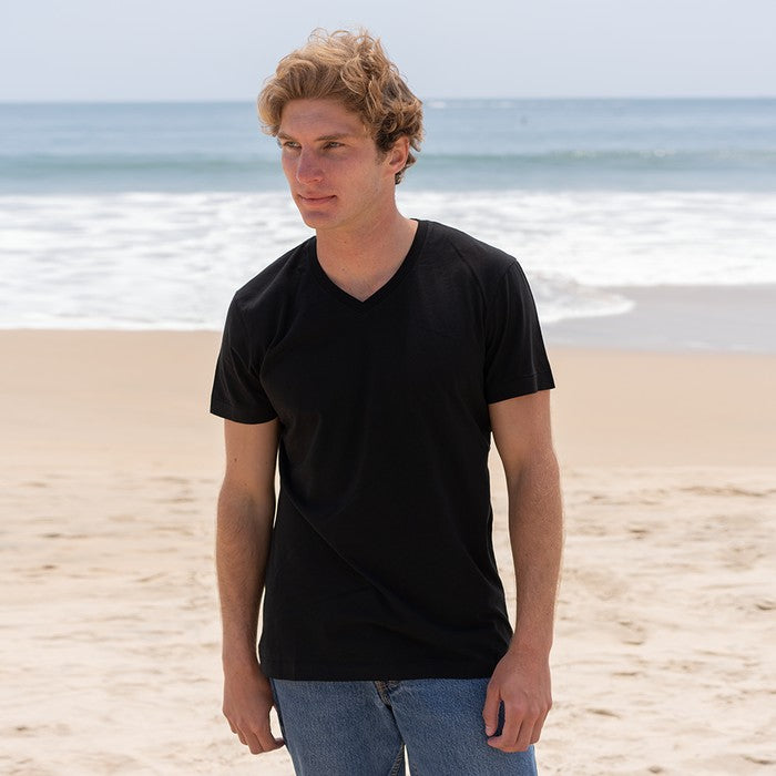 5 GOTS-Certified Luxury T-Shirt Styles Every Man Should Own