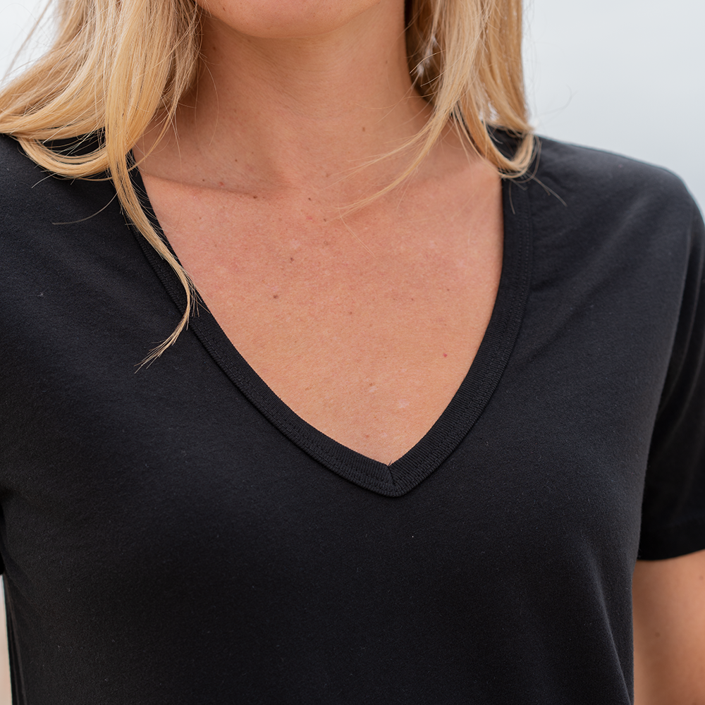 #color_black organic cotton Short Sleeve Deep V-neck t-shirt  Close-up