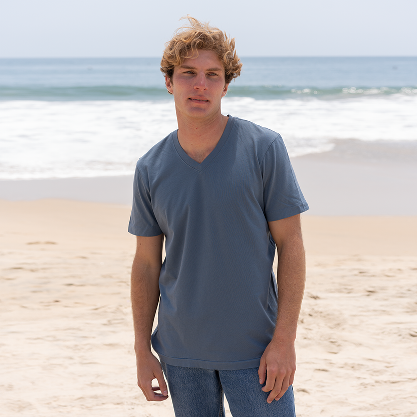 Mens short sleeve V-neck Classic T-Shirt