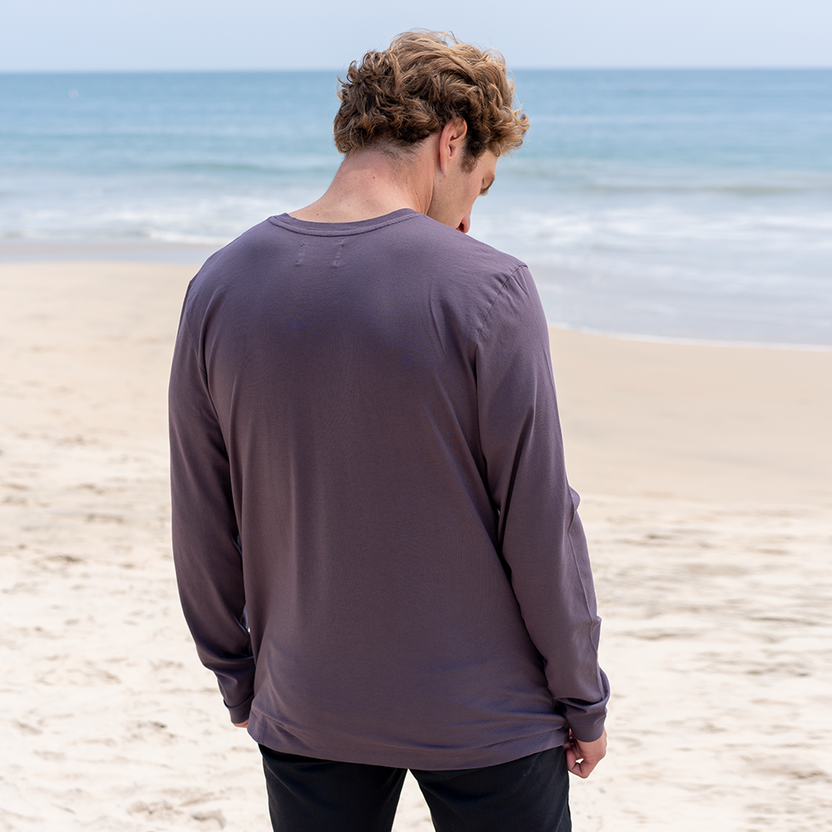 Mens long sleeve V-neck Classic T-Shirt