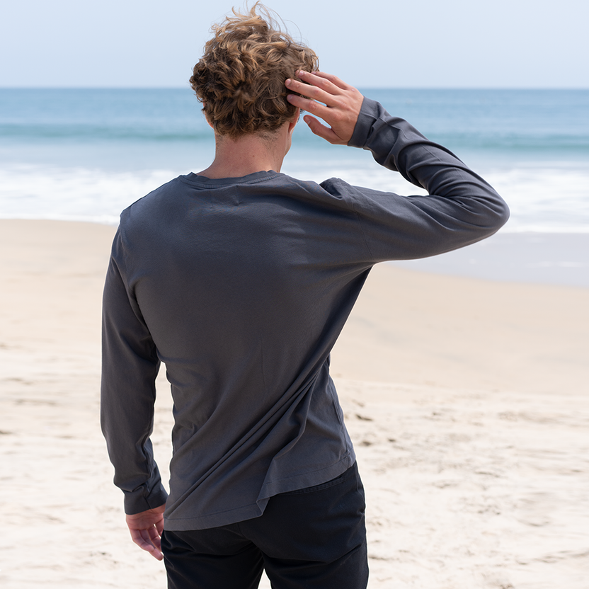 Mens long sleeve V-neck Classic T-Shirt