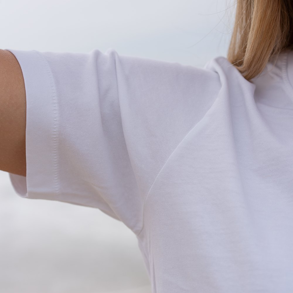 #color_white organic cotton t-shirt Close-view