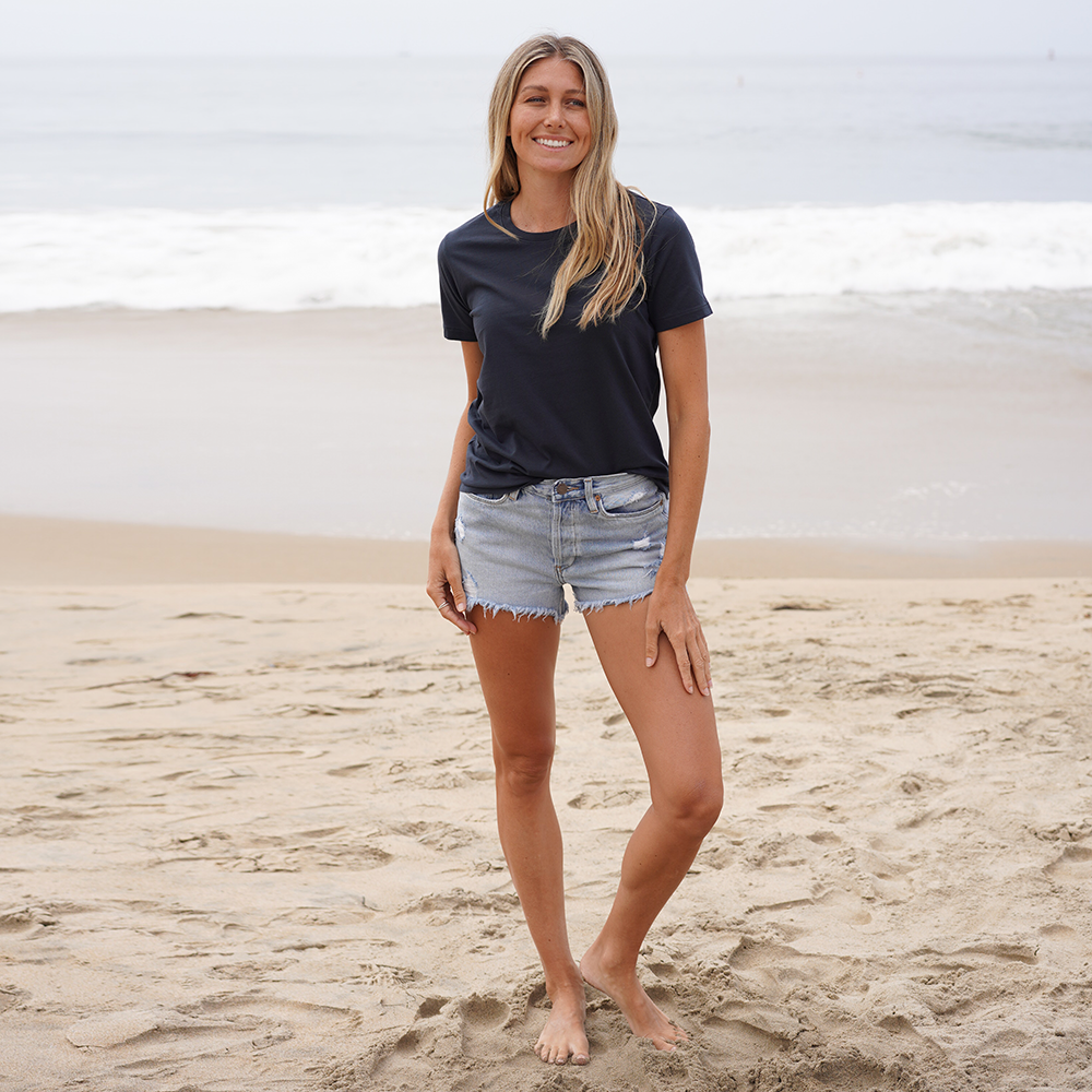 #color_navy-blue organic cotton t-shirt front