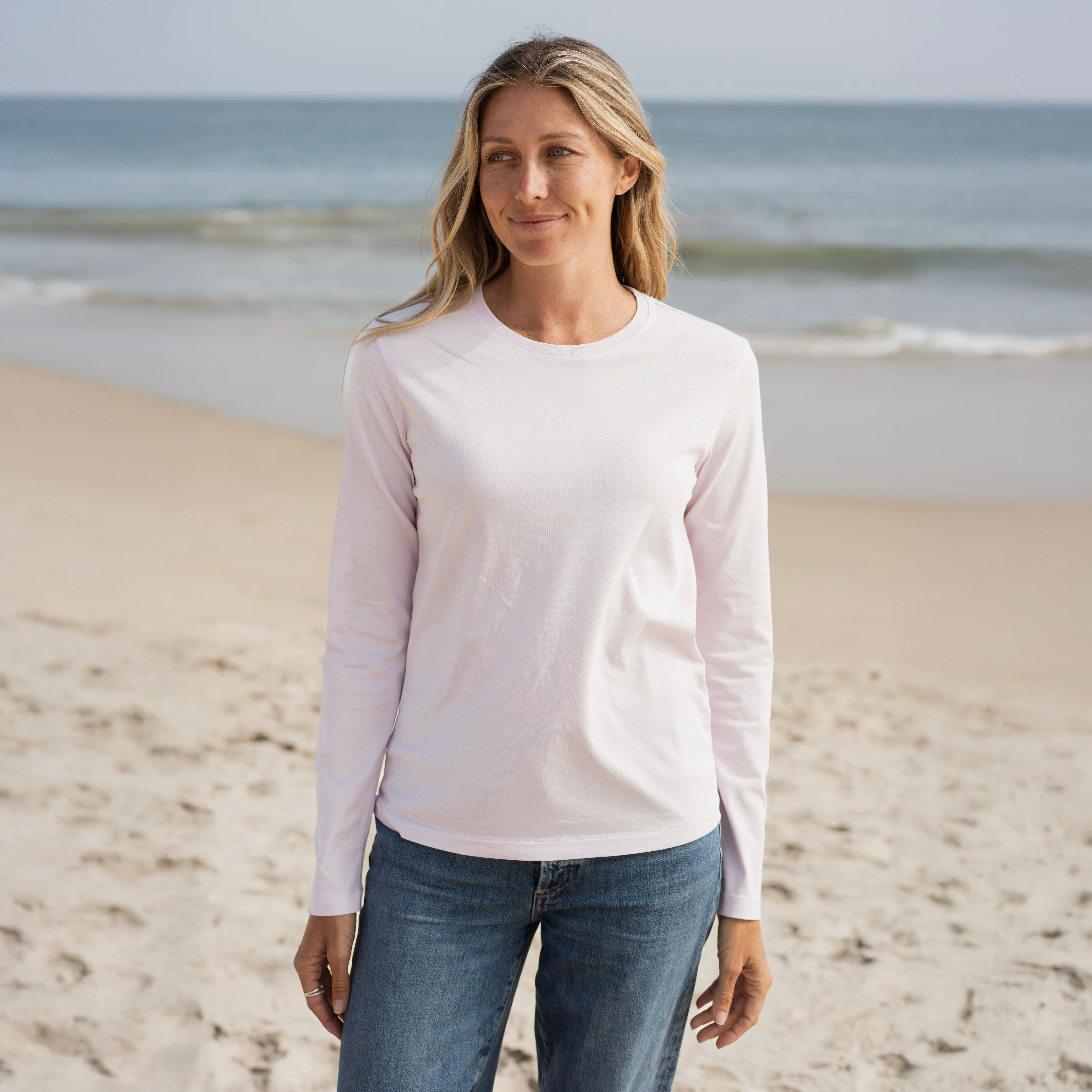 #color_light-pink organic cotton Long Sleeve crewneck t-shirt