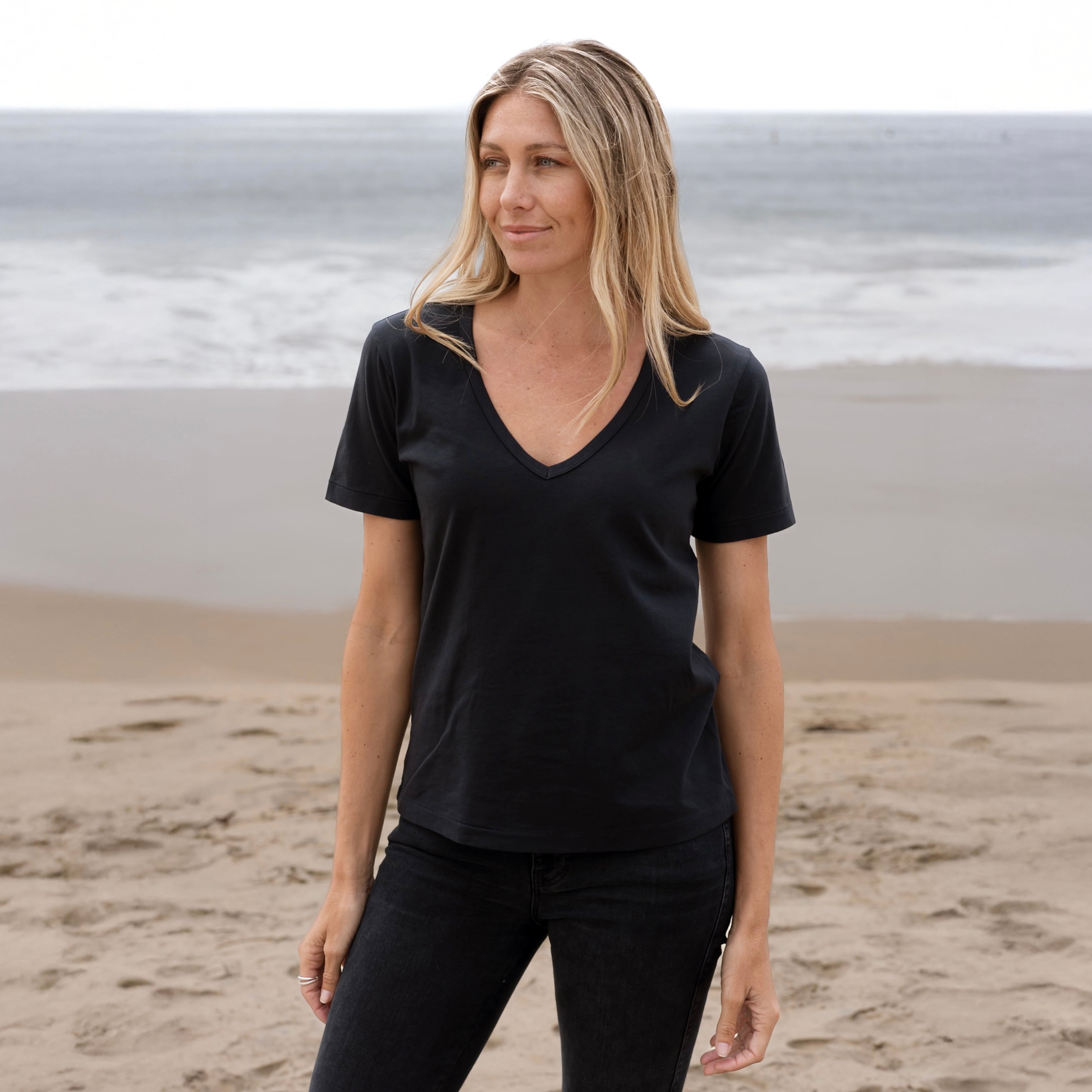 #color_black organic cotton Short Sleeve Deep V-neck t-shirt Front