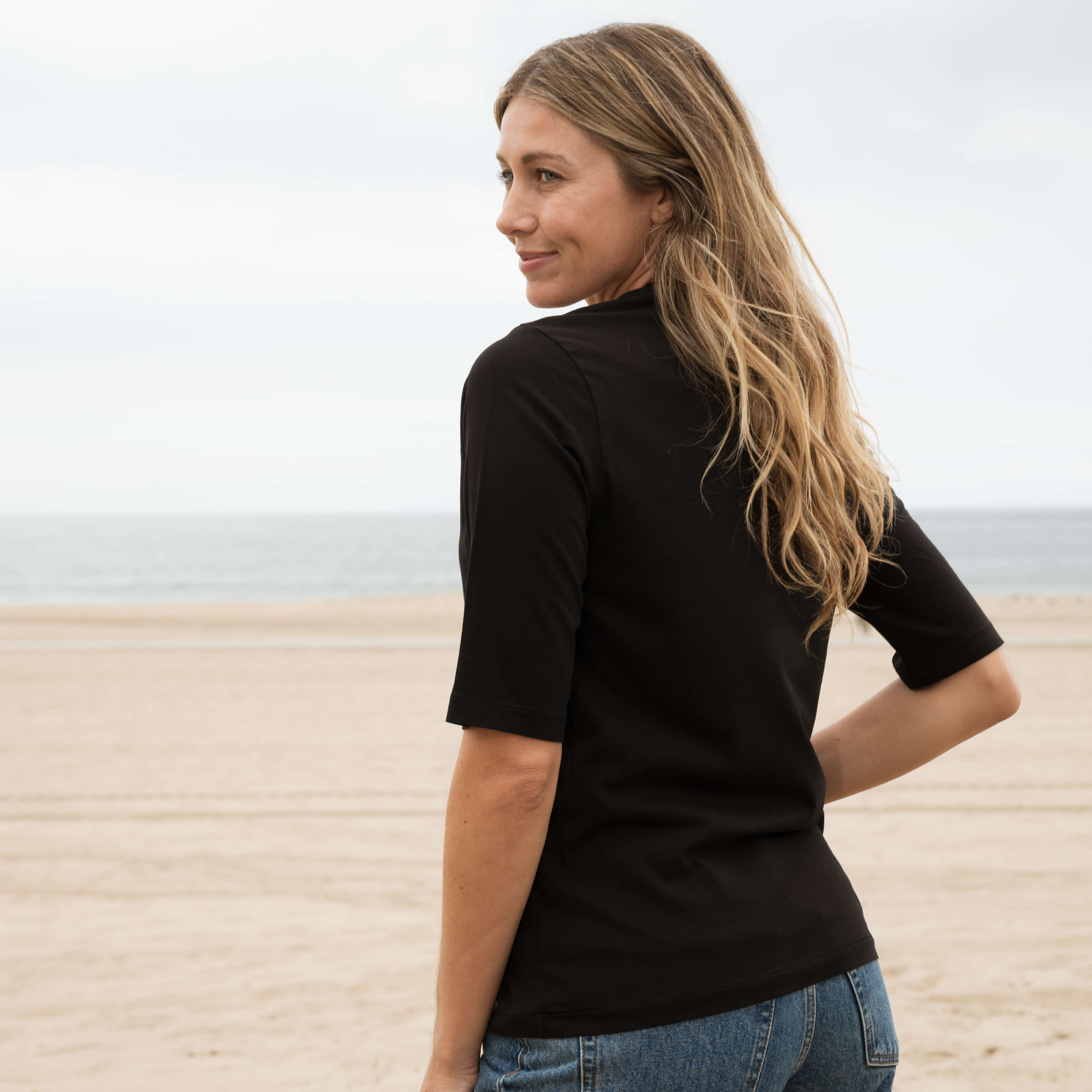 #color_black Womens Elbow Sleeve Crew Neck Side