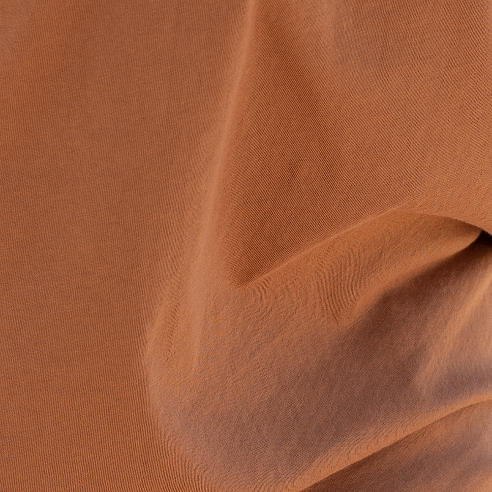 #color_copper organic cotton t-shirt close