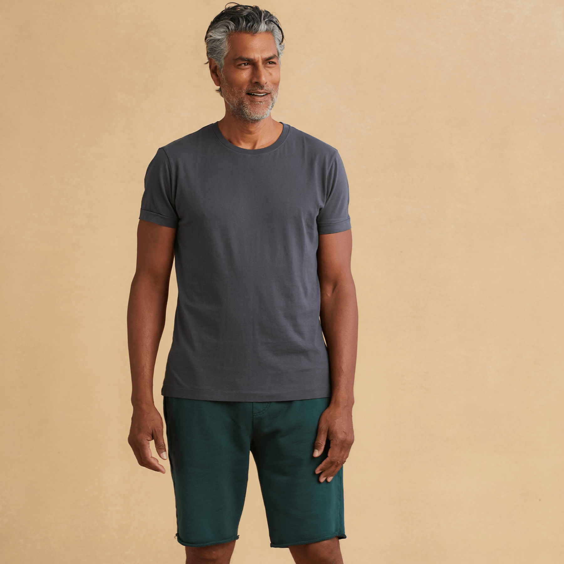 #color_dark-grey organic cotton t-shirt 