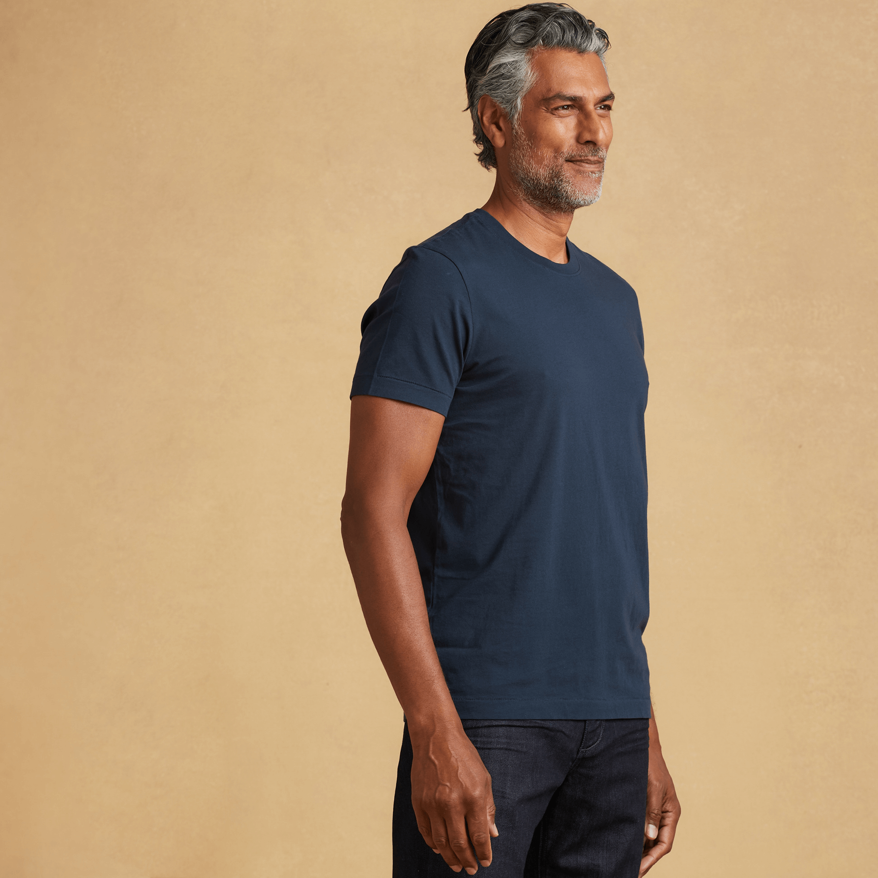 #color_navy-blue organic cotton t-shirt