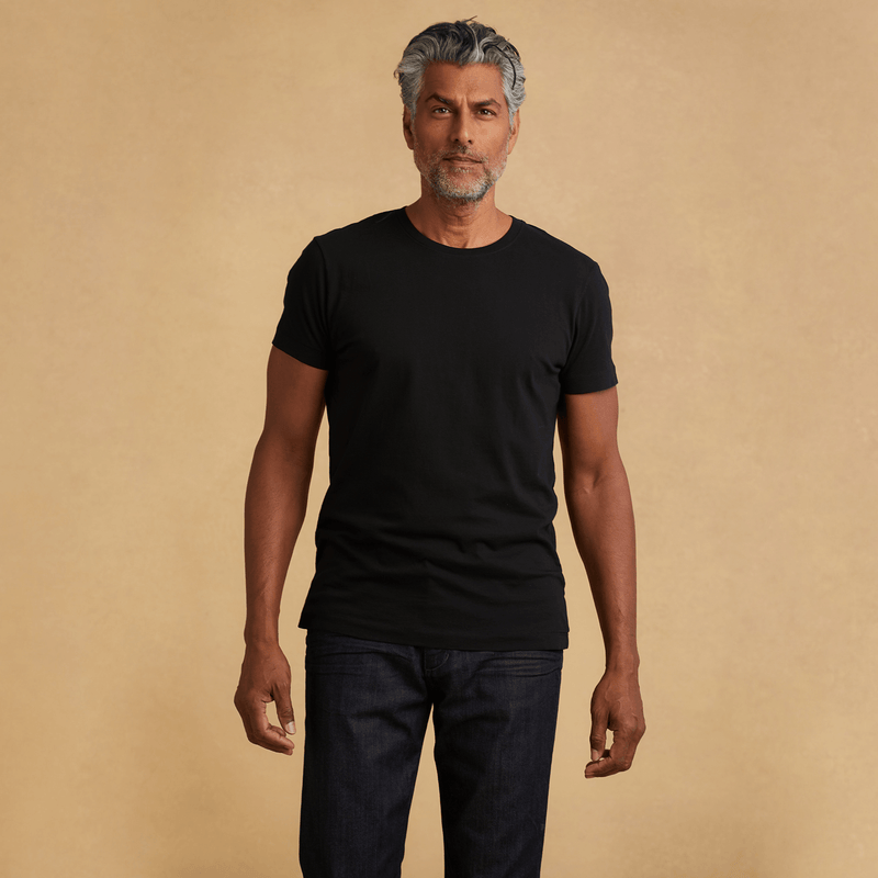 black organic cotton t-shirt