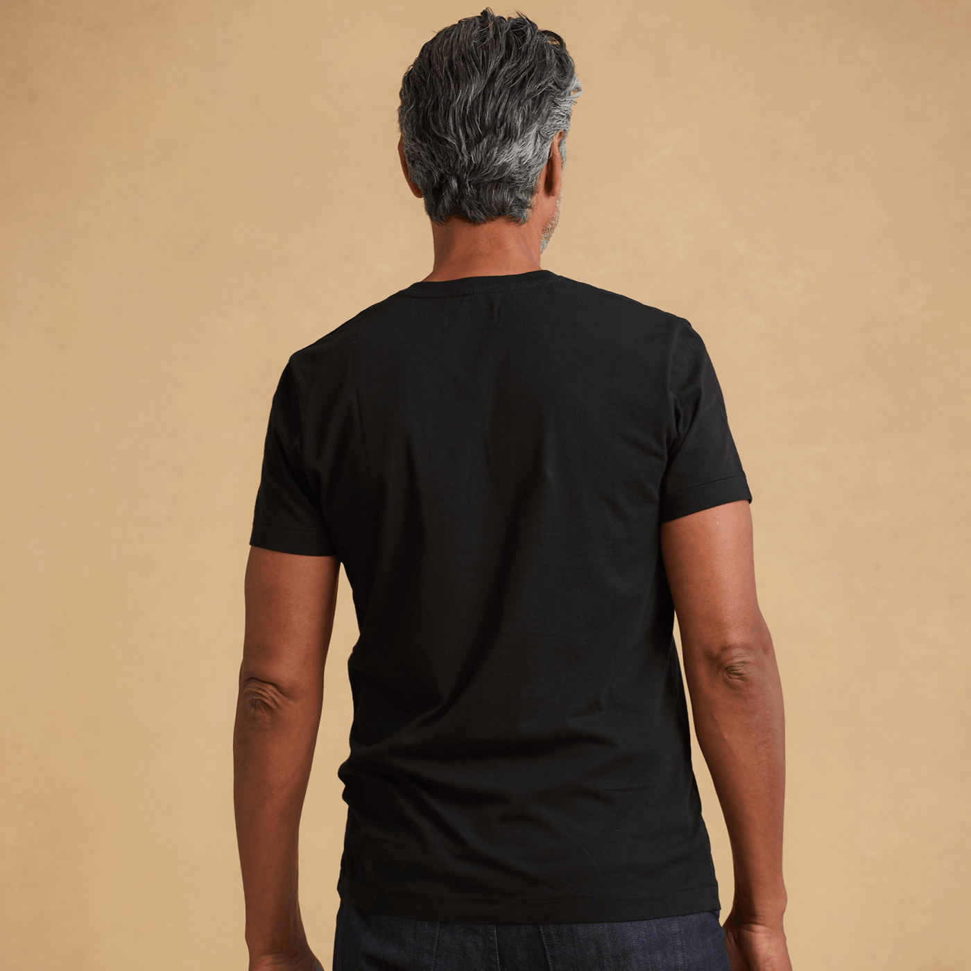 Mens short sleeve V-neck Classic T-Shirt