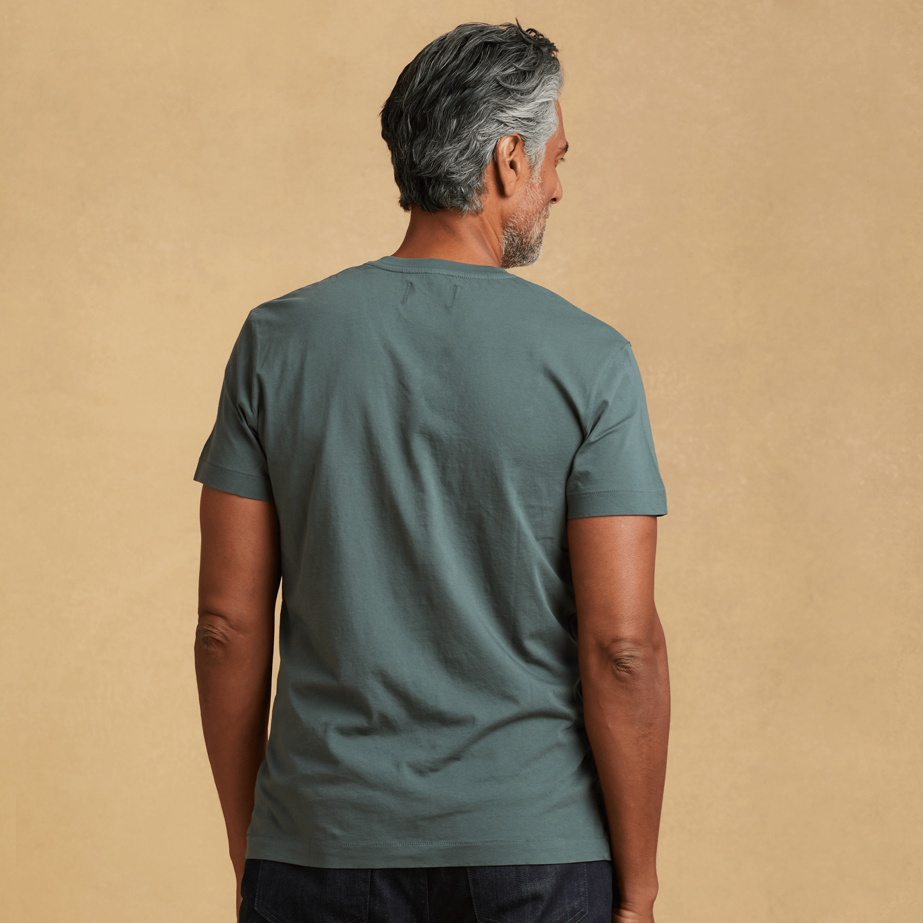 #color_forest-green  organic cotton V-Neck t-shirt