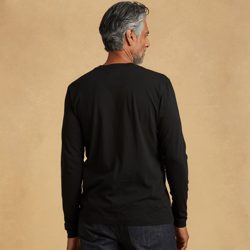 black organic cotton Long sleeve V-Neck t-shirt 