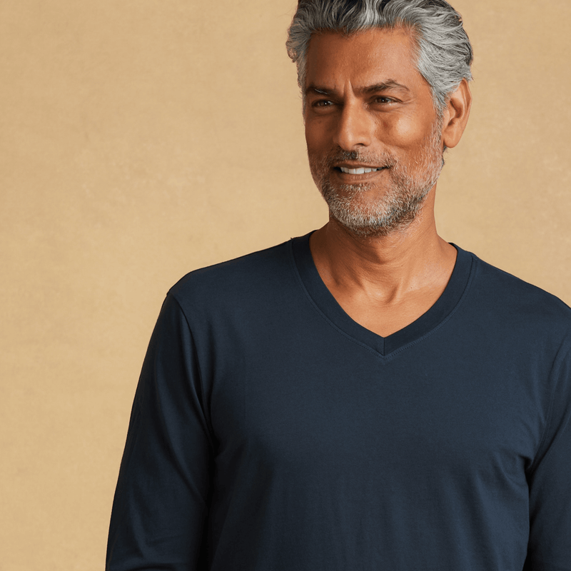 navy-blue organic cotton Long sleeve V-Neck t-shirt