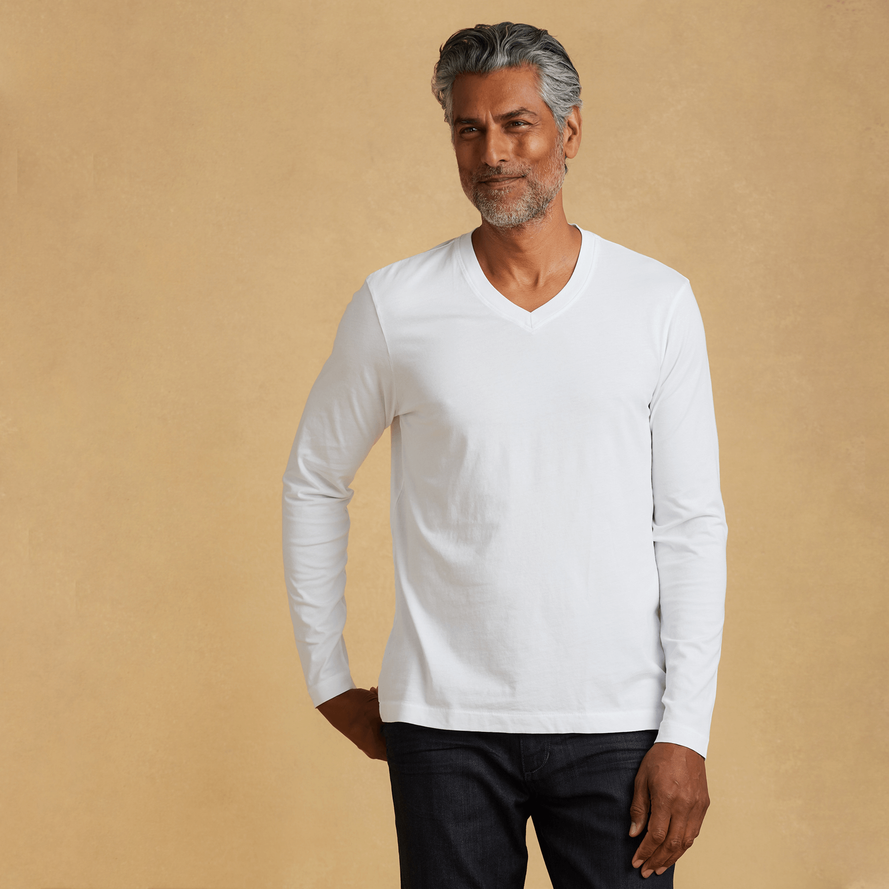 White v neck clearance t shirt full sleeve