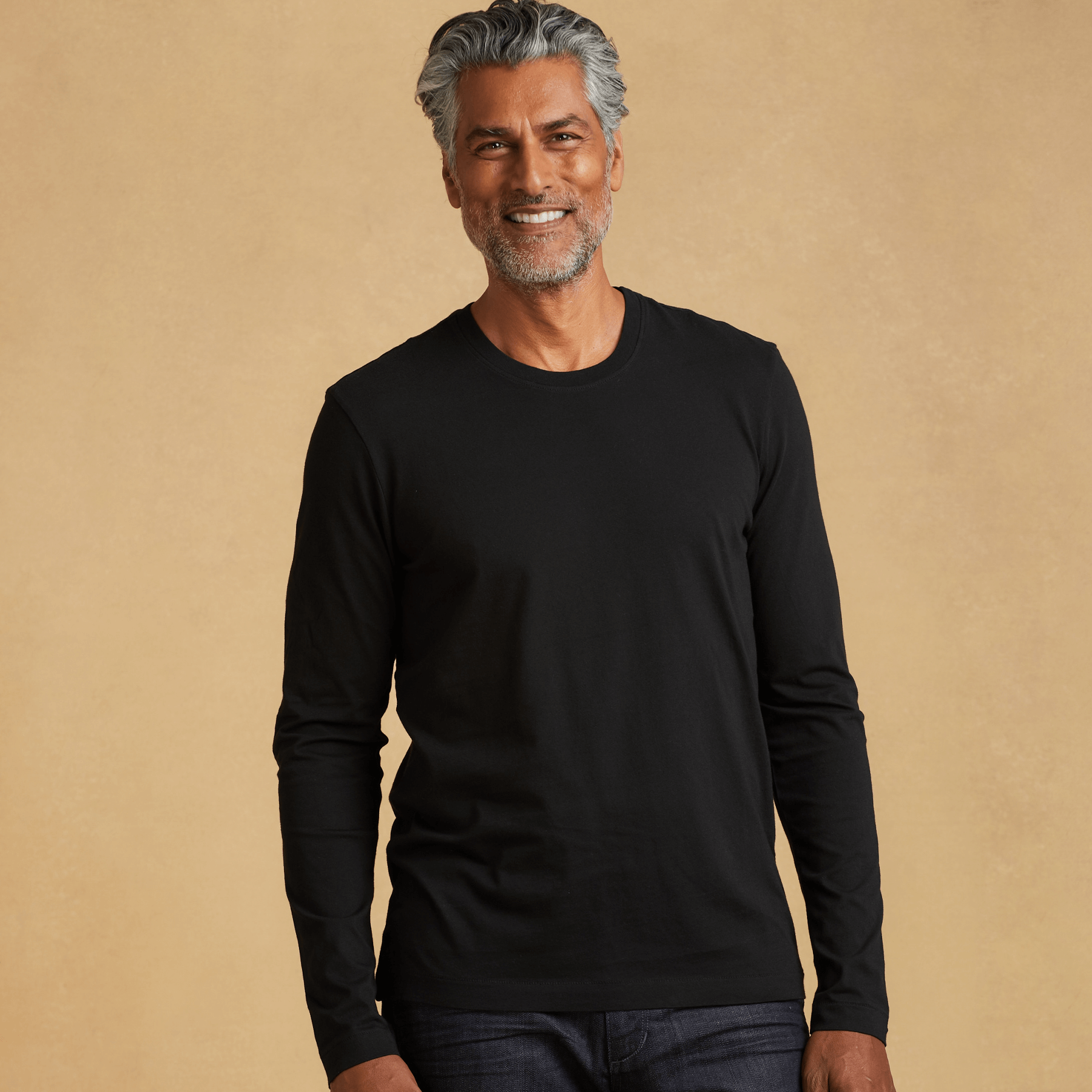 #color_black organic men's long sleeve cotton t-shirt