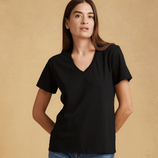 black organic cotton V-Neck t-shirt 
