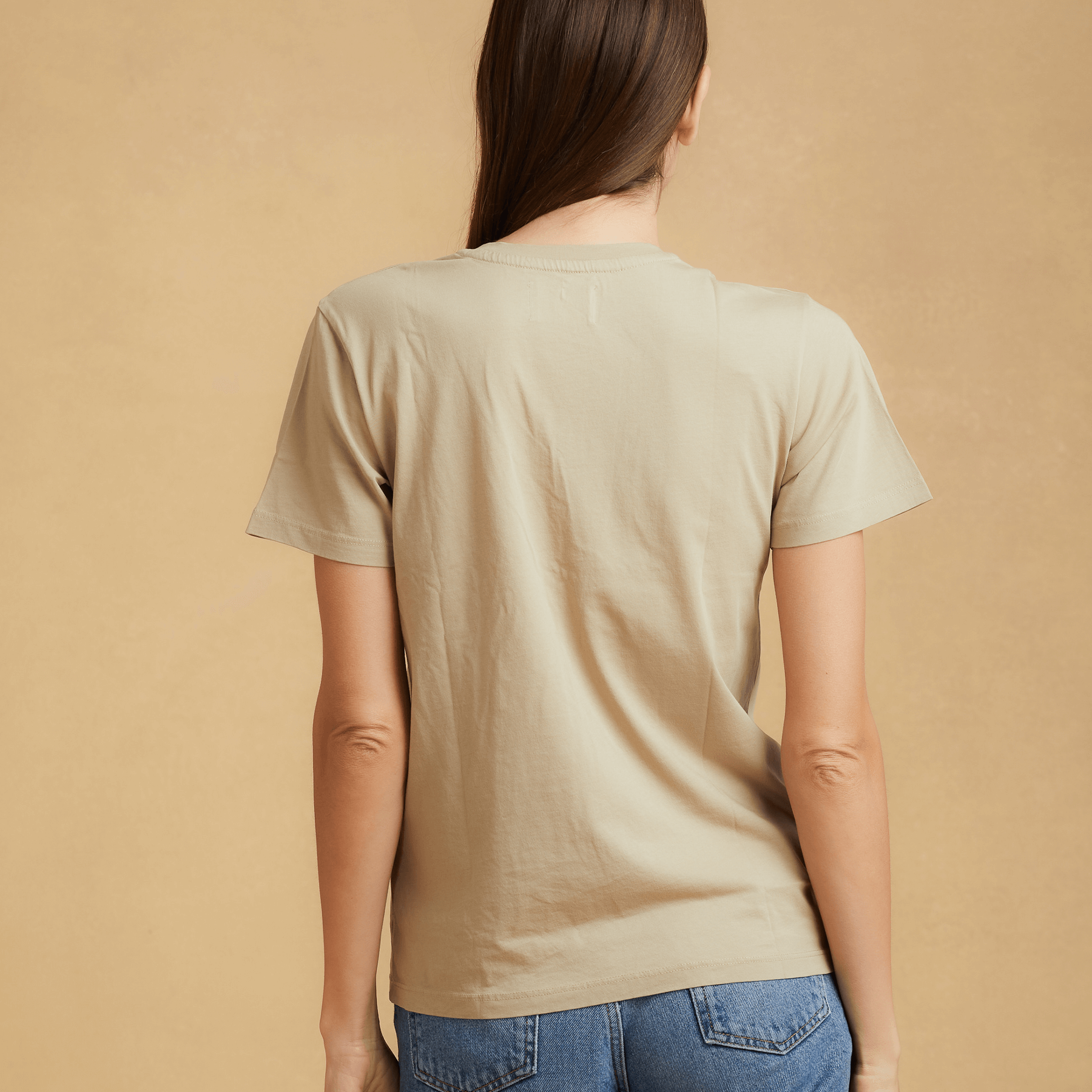 #color_sand organic cotton V-Neck t-shirt 